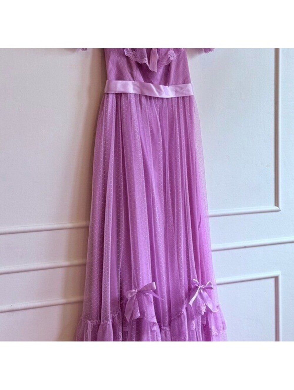 Vintage Lilac Lace Evening Gown | Vintage Prom Dress | French Dress up - Picture 6 of 10
